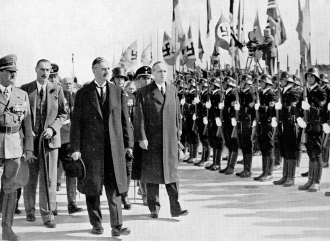 Hitler et Neville Chamberlin, à Munich