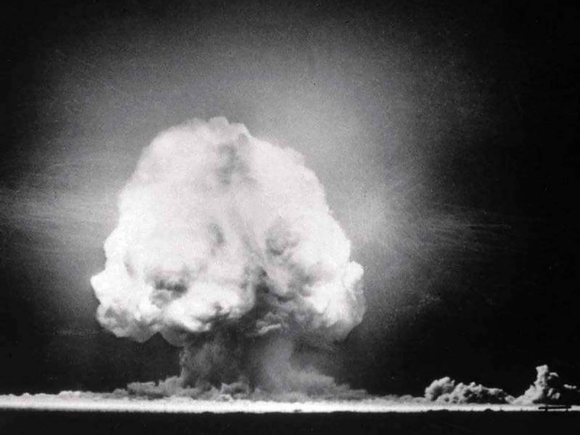 Trinity, l'explosion de la toute premi&egrave;re bombe atomique de l'Histoire