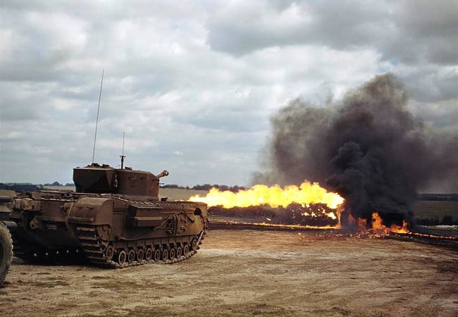 Les chars insolites du D&eacute;barquement : le &ldquo;Crocodile&rdquo;, ou char lance-flammes