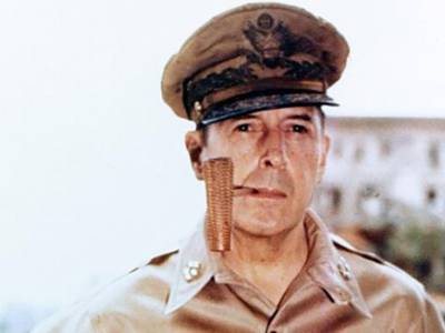wp-content/uploads/2025/08/Douglas-MacArthur.jpg