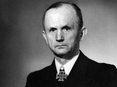 wp-content/uploads/2026/01/Karl-Donitz.jpg