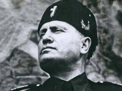 wp-content/uploads/2025/08/Benito-Mussolini.jpg