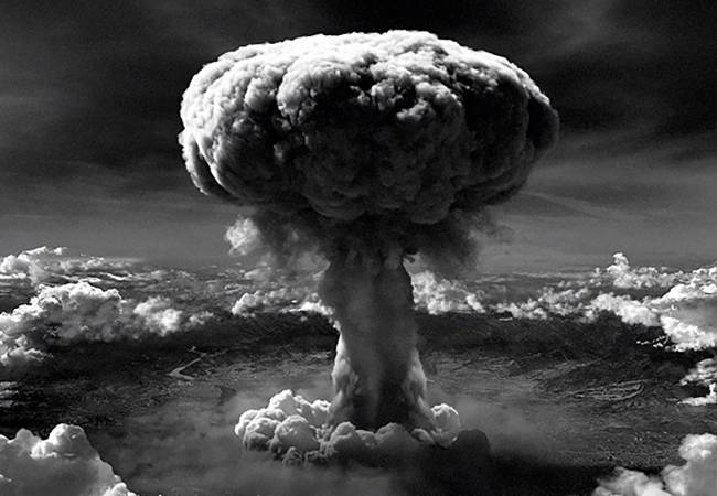 Explosion de la bombe atomique sur Hiroshima