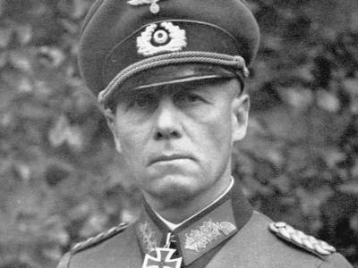 wp-content/uploads/2025/08/erwin-rommel.jpg