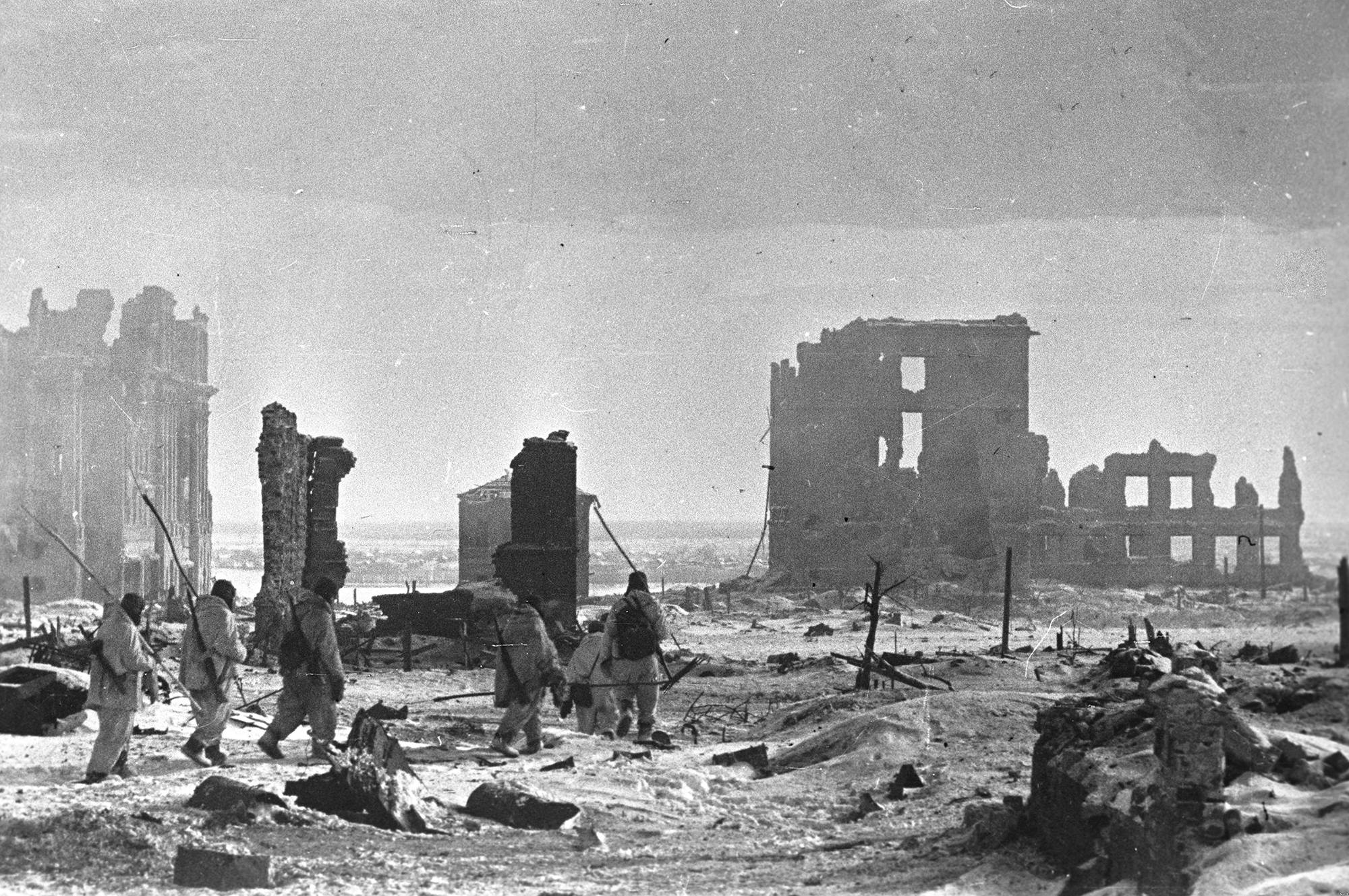 Le centre de Stalingrad apr&egrave;s la lib&eacute;ration de la ville