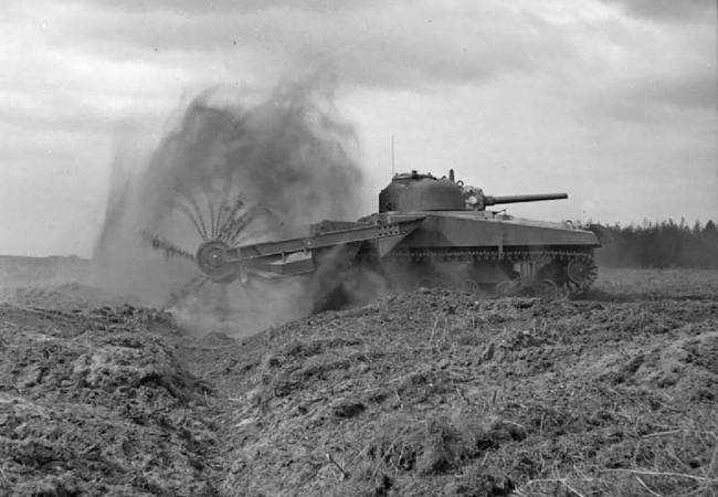 Les chars insolites du D&eacute;barquement : le &ldquo;Crab&rdquo;, ou char fl&eacute;aux