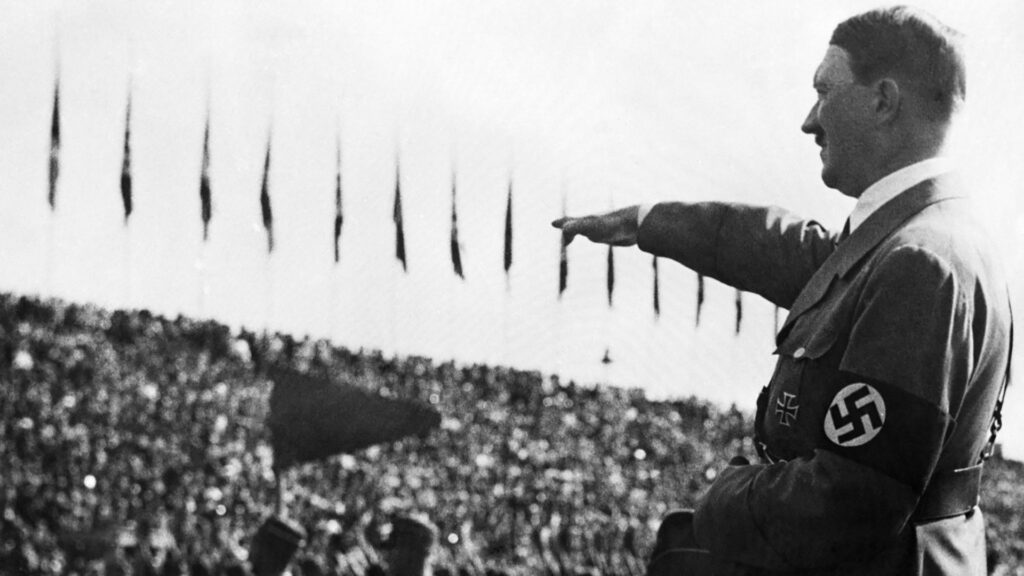 Adolf Hitler, à Nuremberg, en 1935